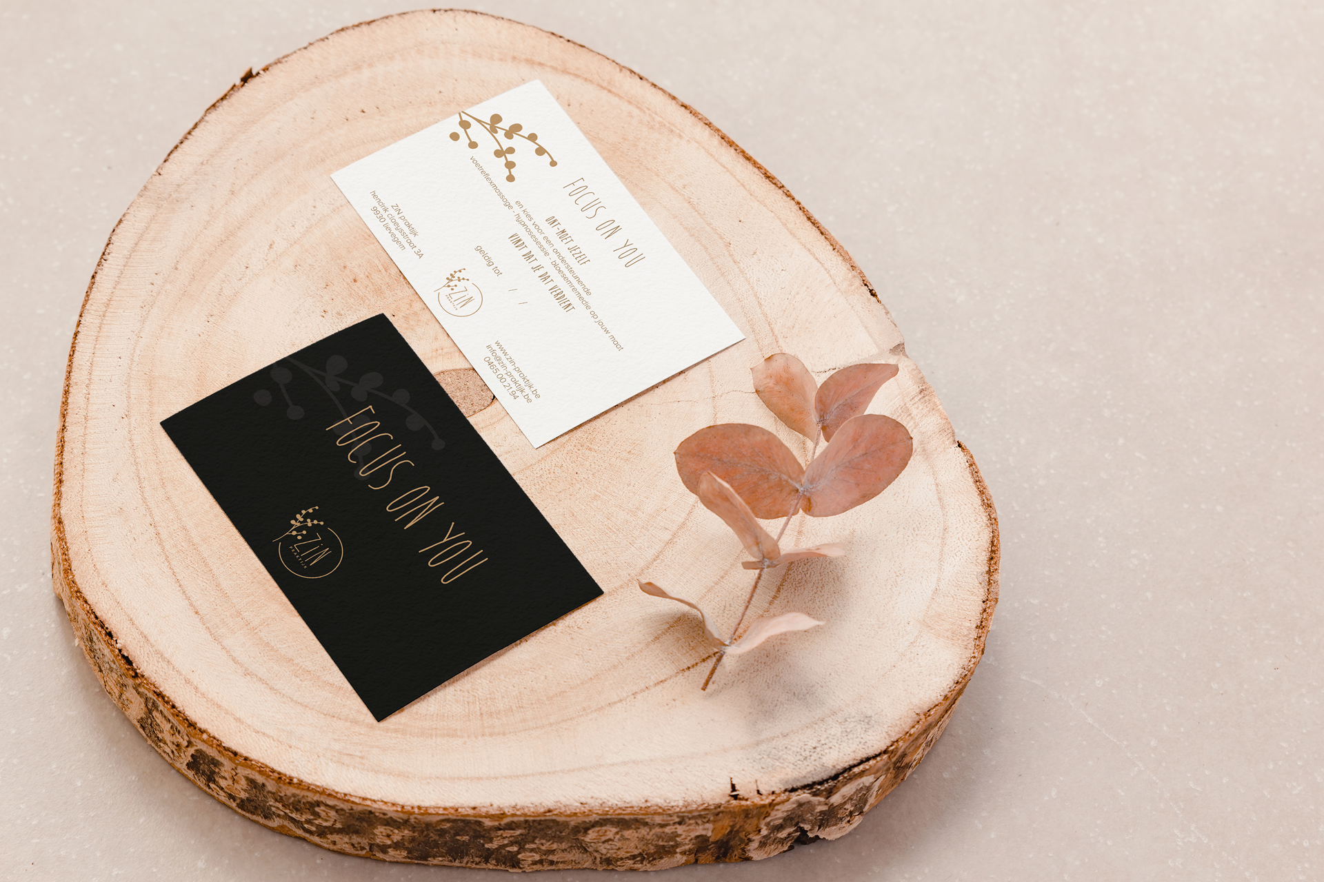 SEO-copywriter uit Loenhout bij Antwerpen schrijft website teksten en cadeaubon samen met Solid Designs voor coach uit Lievegem.